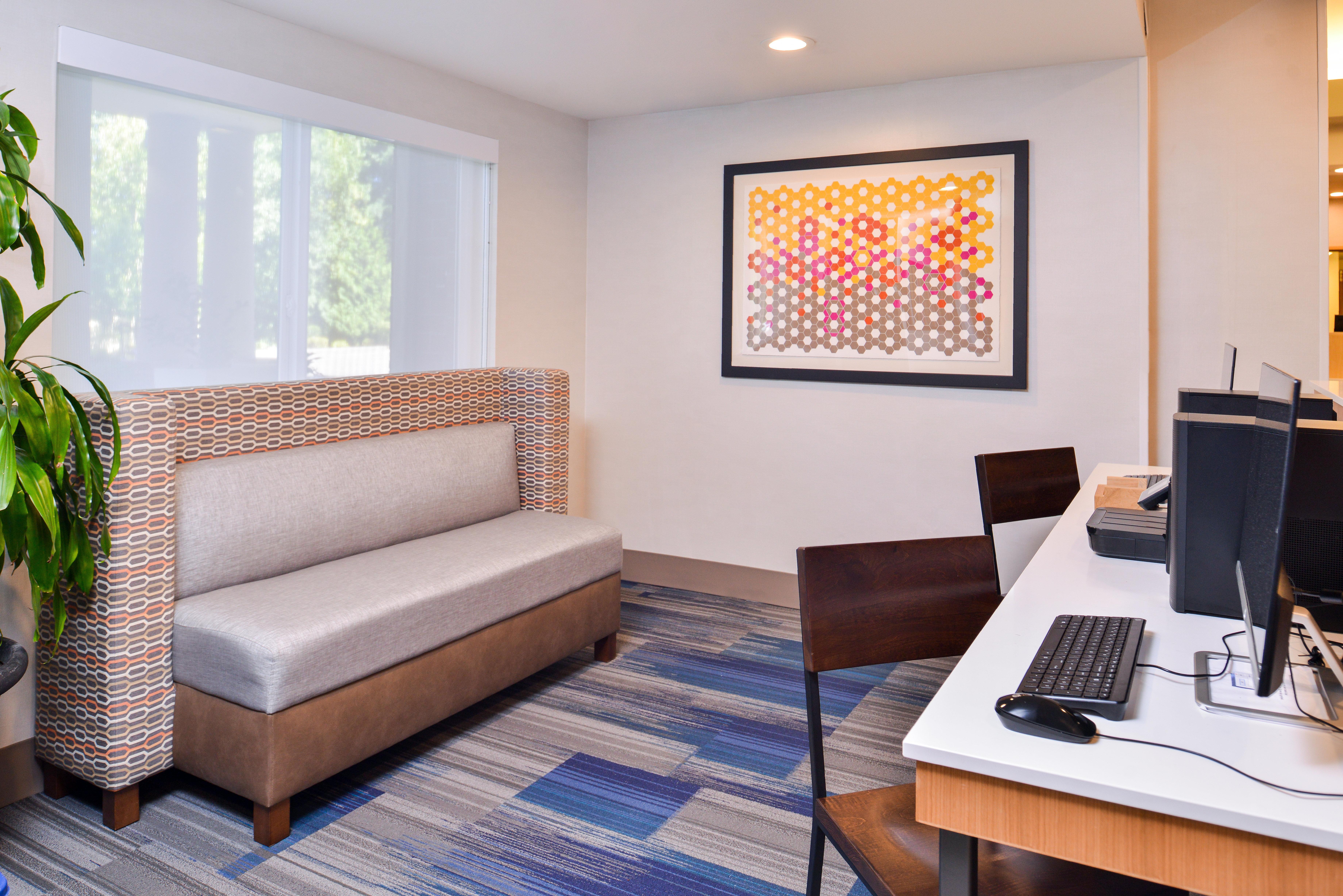 Holiday Inn Express & Suites Lacey - Olympia By Ihg מראה חיצוני תמונה