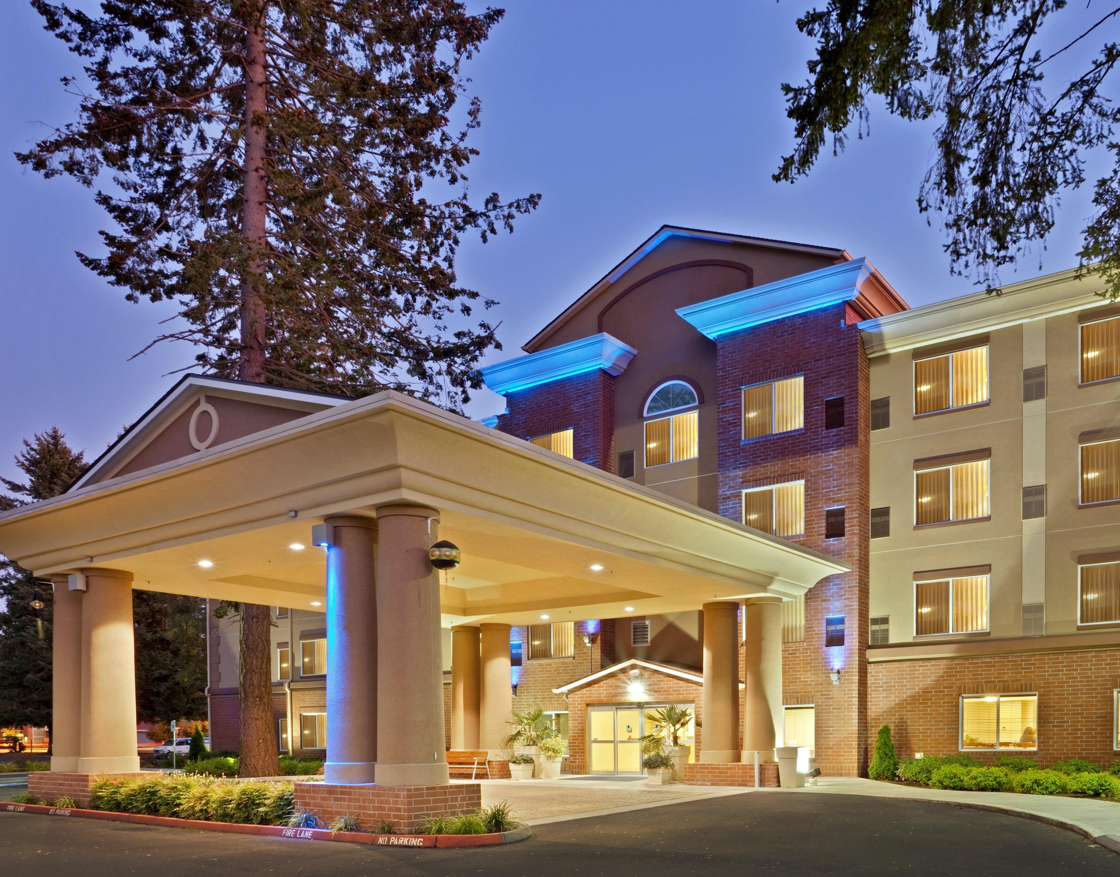 Holiday Inn Express & Suites Lacey - Olympia By Ihg מראה חיצוני תמונה