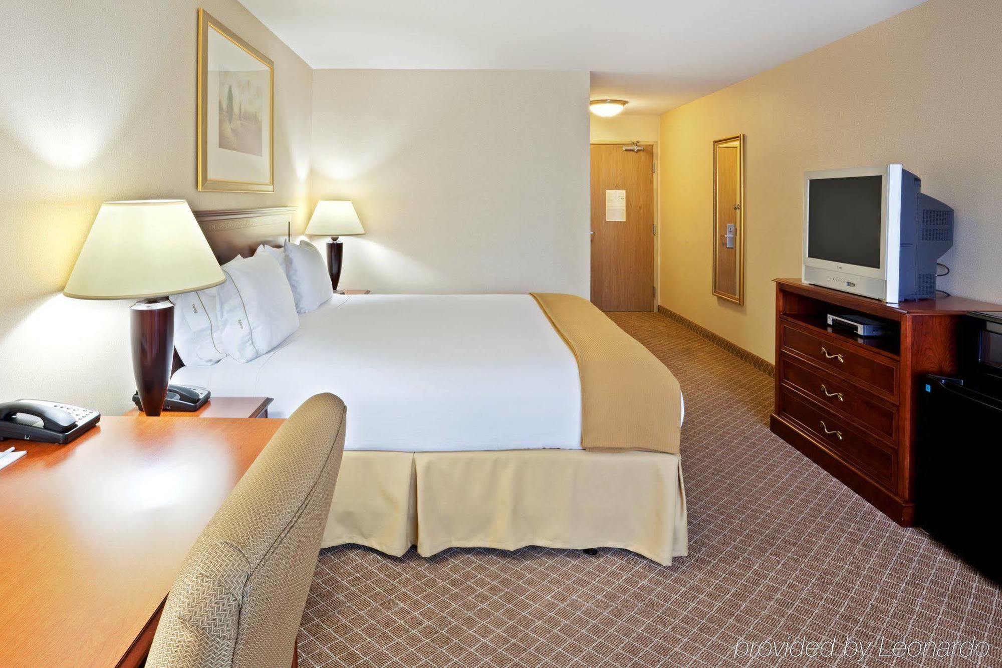 Holiday Inn Express & Suites Lacey - Olympia By Ihg חדר תמונה