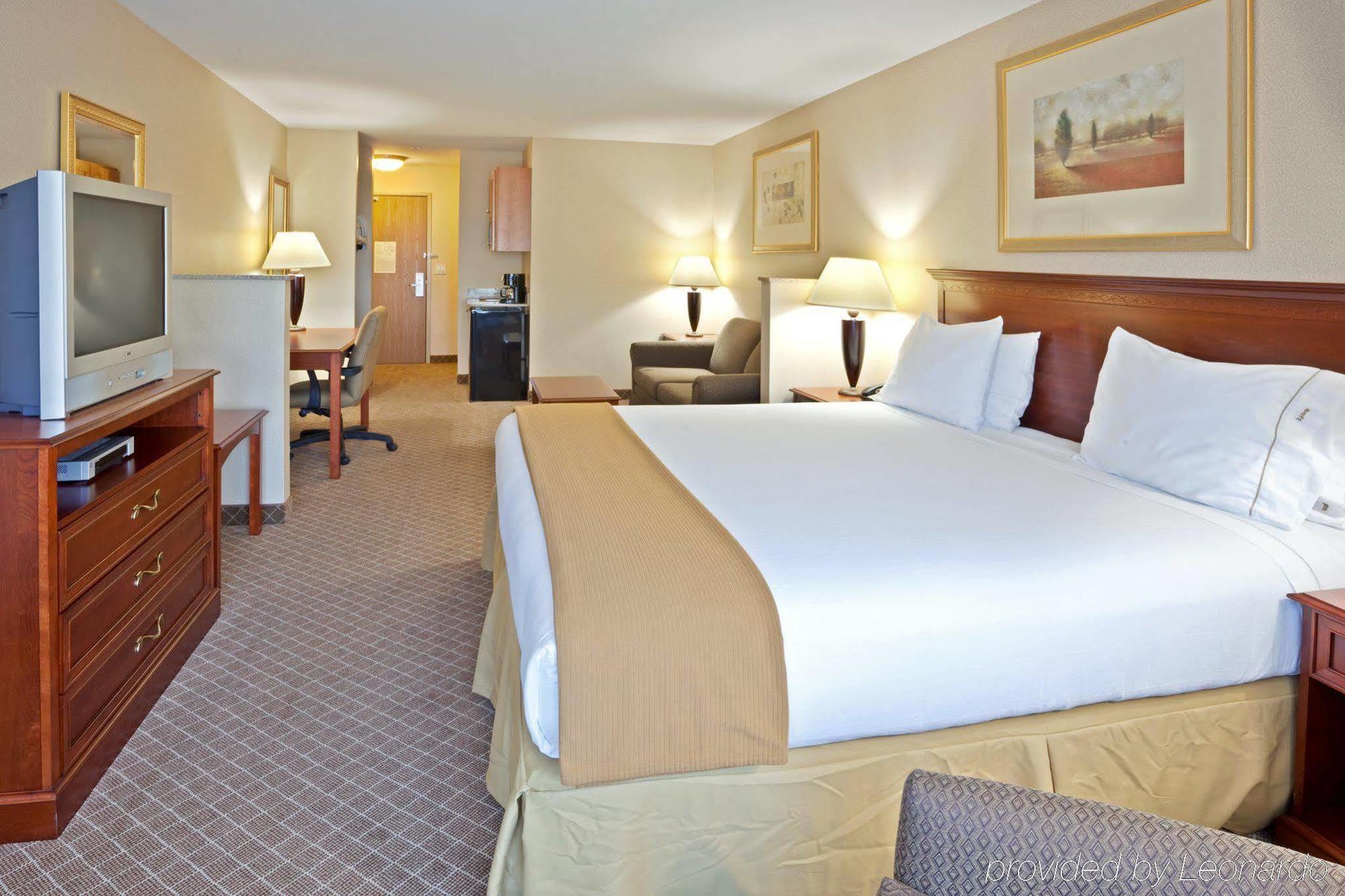 Holiday Inn Express & Suites Lacey - Olympia By Ihg חדר תמונה